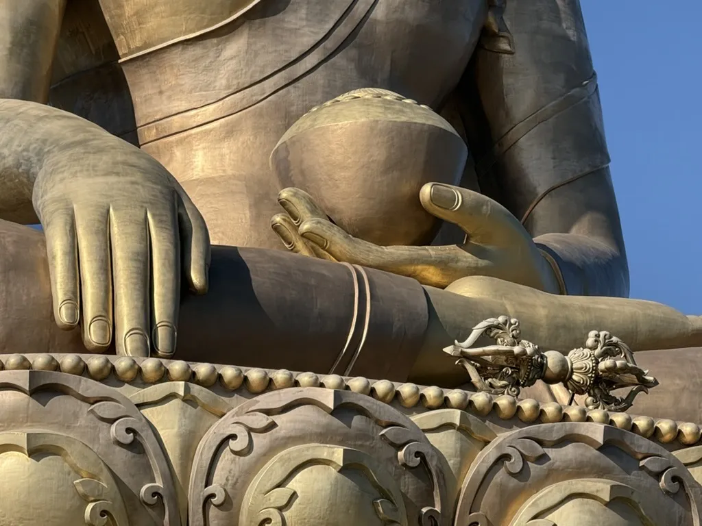 The hands of the Great Buddha Dordenma